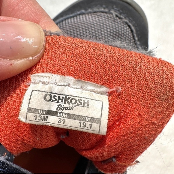 ⭐️ 5 for $25 Oshkosh B’Gosh Grey Blue & Orange Velcro Sneakers 13 M Kids - Picture 10 of 10